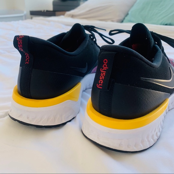 Nike Odyssey React Flyknit 2 - Picture 3 of 8